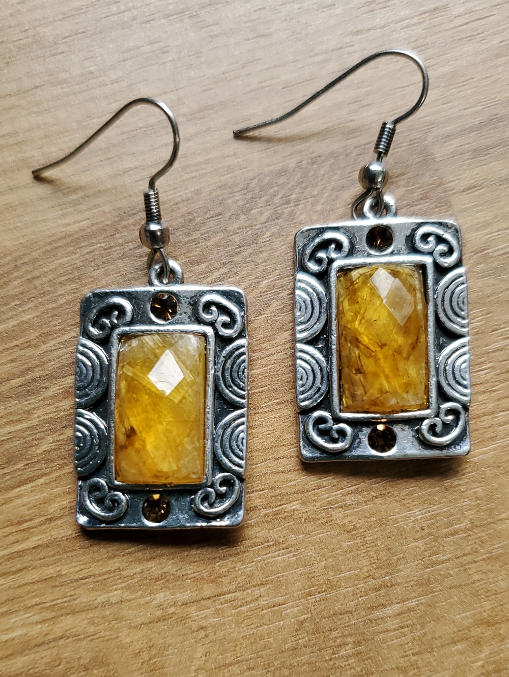 Boho Artisan Dangle Earrings Silver Tone /Faux Citrine